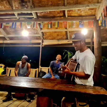 Batu Kapal Guest House & Jungle Trekking Букит Лаванг Екстериор снимка