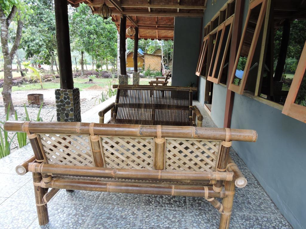Batu Kapal Guest House & Jungle Trekking Букит Лаванг Екстериор снимка