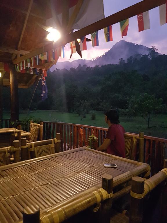 Batu Kapal Guest House & Jungle Trekking Букит Лаванг Екстериор снимка